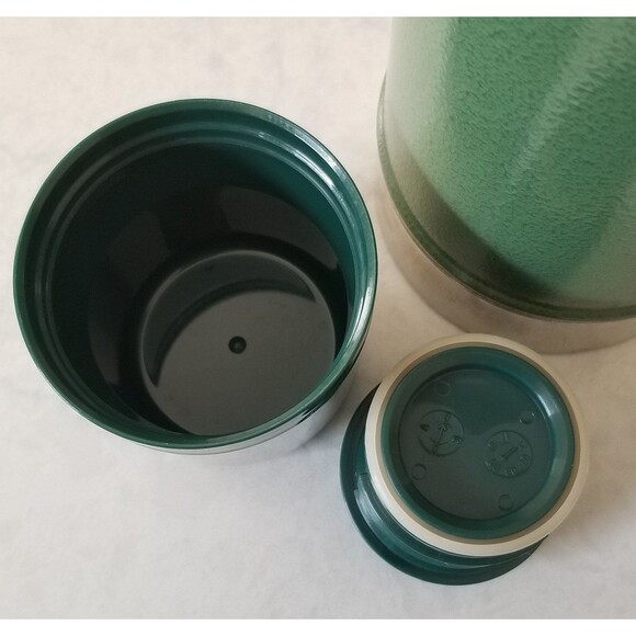 stanley stainless steel 1.1q vacuum thermos - Picture 7 of 9